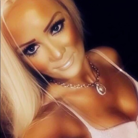 Meet your Posher, Jessica - Picture 1 of 11